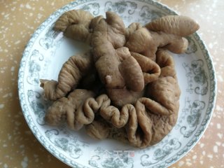 青椒炒肥肠步骤3