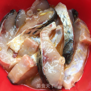 香炸草鱼步骤4