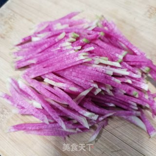 脆骨炖花心萝卜步骤8