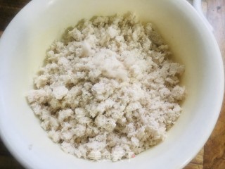 红薯粉丸子步骤1