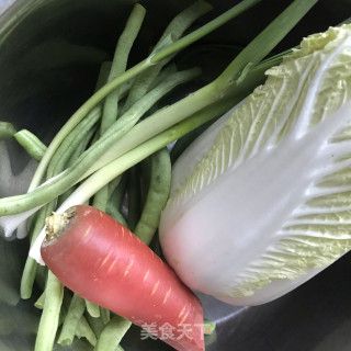 黄花木耳炖时蔬步骤1