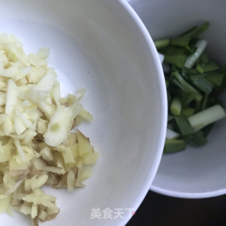 黄花木耳炖时蔬步骤5