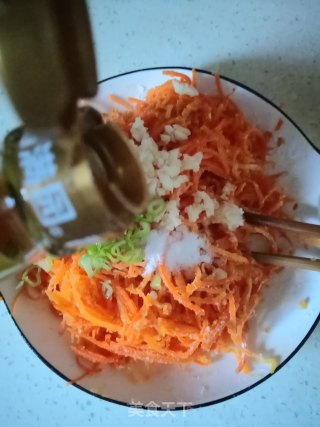 粉蒸胡萝卜丝步骤10