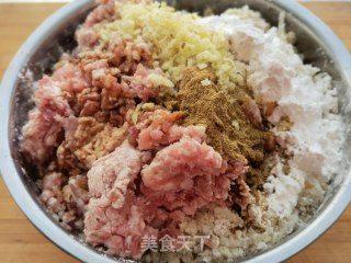 萝卜丝丸子步骤2