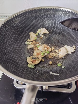 五花白菜炖粉皮步骤8