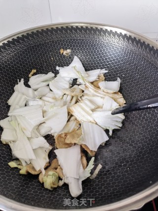 五花白菜炖粉皮步骤9