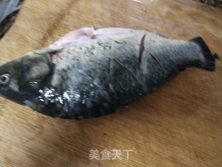 酱焖鲤鱼步骤2