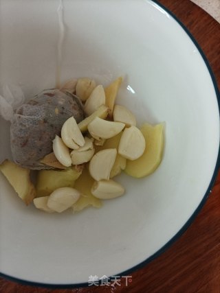 卤牛腱子步骤4