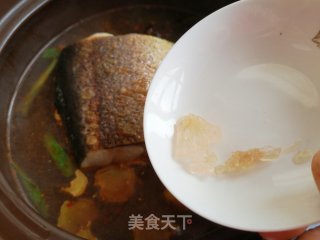 白菜宽粉炖鱼步骤8