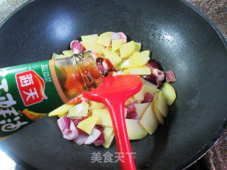 紫洋葱虾仁炒土豆步骤8