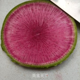 熟肉金针菇拌花心萝卜步骤1 熟肉金针菇拌花心萝卜步骤1
