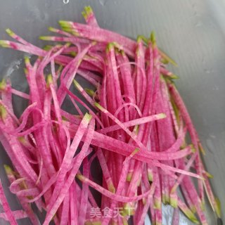 熟肉金针菇拌花心萝卜步骤3 熟肉金针菇拌花心萝卜步骤3