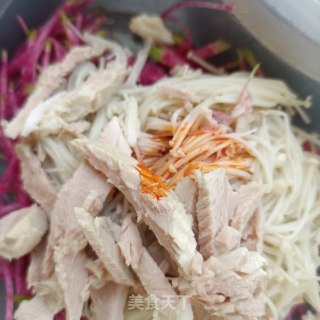 熟肉金针菇拌花心萝卜步骤10 熟肉金针菇拌花心萝卜步骤10