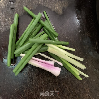 茭白炒里脊肉步骤4