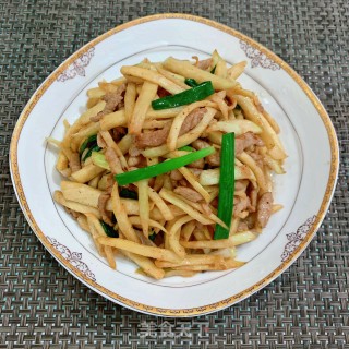 茭白炒里脊肉步骤9