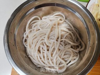 砂锅白菜炖粉条步骤2