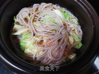 砂锅白菜炖粉条步骤6