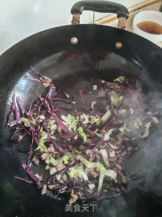 牛肉碎炒紫甘蓝步骤6 牛肉碎炒紫甘蓝步骤6