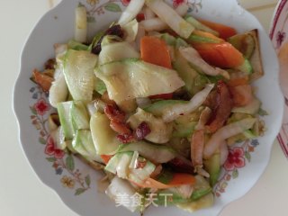 腊肉炒杂蔬步骤5