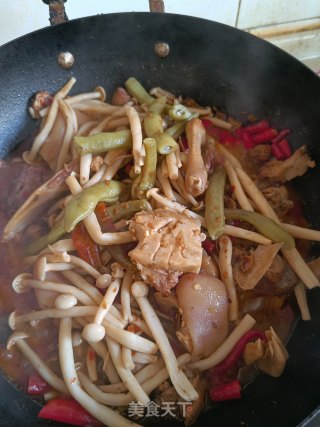 酸椒鸭蹄步骤7