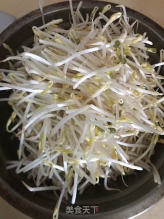 鲜贝肉末豆芽拌面步骤3