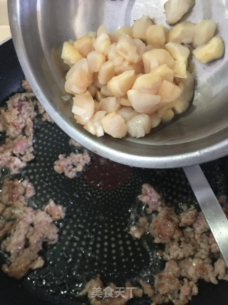 鲜贝肉末豆芽拌面步骤8