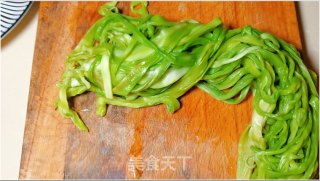 炒贡菜步骤3