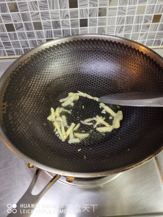 姜葱炒脆脘步骤4