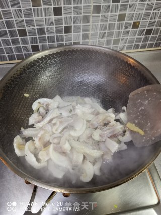 姜葱炒脆脘步骤6