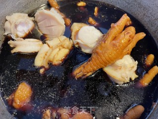 鲍汁焖凤爪步骤4