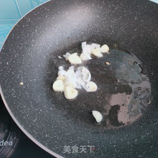 青椒西红柿炒鸡蛋步骤5