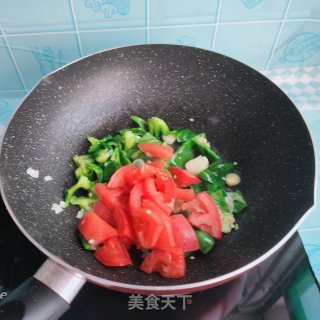 青椒西红柿炒鸡蛋步骤7