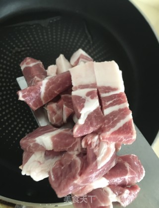 白菜炖肉步骤4