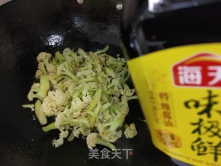 素炒有机菜花步骤6