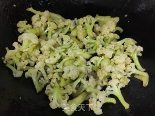 素炒有机菜花步骤7