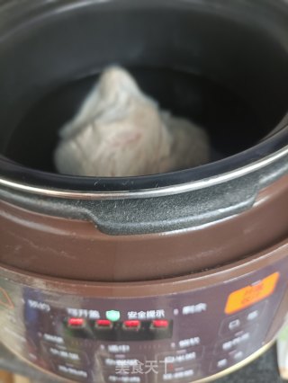 回锅肉炖豆腐步骤5