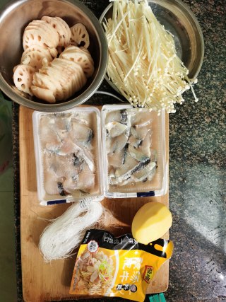 金汤鱼片步骤1