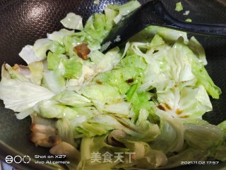 包包菜炒五花肉步骤3