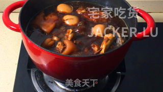 家常香烤卤猪蹄，先卤后烤，家常做法，香而不腻，口感劲道，太完美了。步骤7