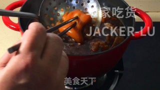 家常香烤卤猪蹄，先卤后烤，家常做法，香而不腻，口感劲道，太完美了。步骤8