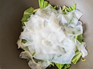小白菜炖粉皮步骤7 小白菜炖粉皮步骤7