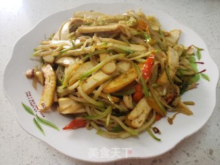 白萝卜炒豆干步骤5