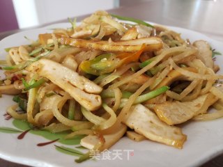 白萝卜炒豆干步骤6