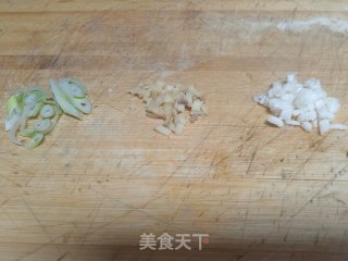 青红椒炒豆干步骤4 青红椒炒豆干步骤4