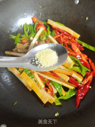 青红椒炒豆干步骤12 青红椒炒豆干步骤12