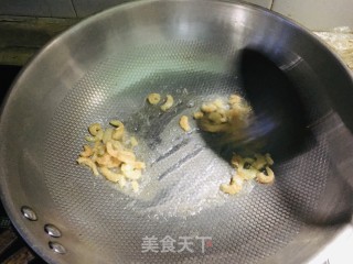 海米炒冬瓜步骤2