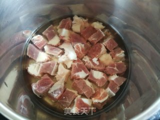 番茄芋艿炖牛肉步骤2