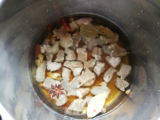 番茄芋艿炖牛肉步骤4