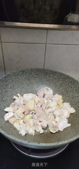 老母鸡炖土豆胡萝卜步骤6