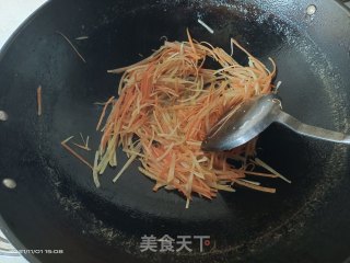 胡萝卜土豆丝儿步骤7